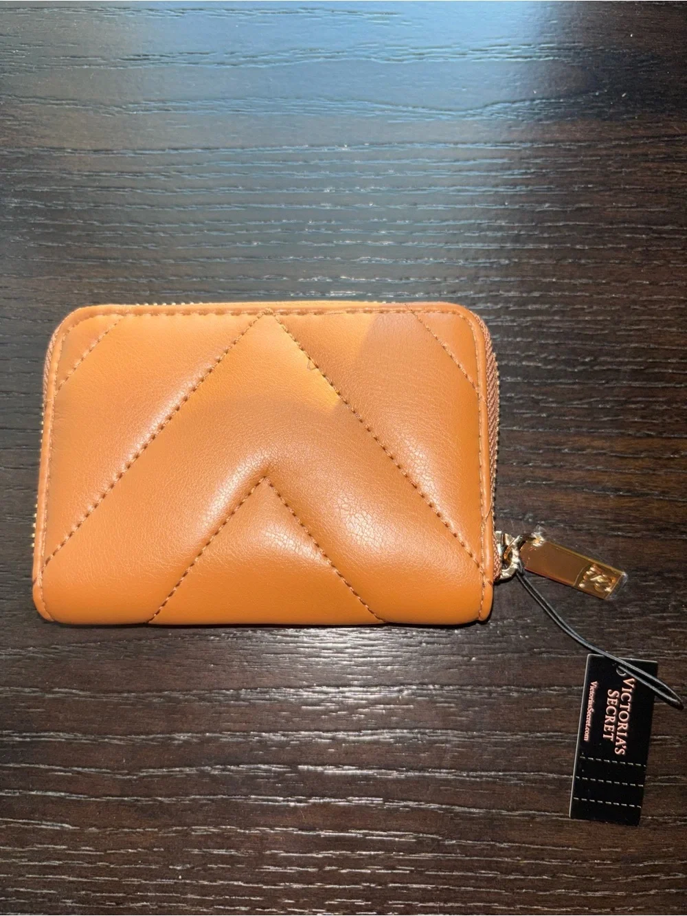 New Victoria’s Secret Quilted Zip Wallet in Tan Leather - Picture 3 of 4